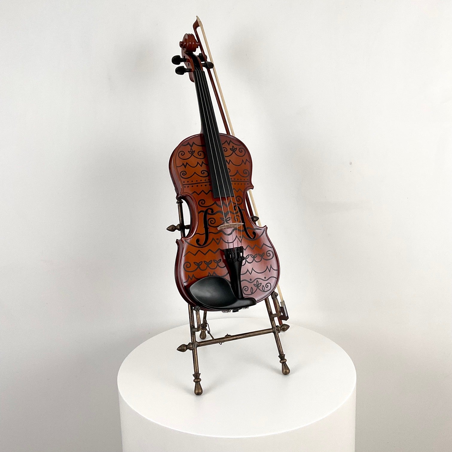 Fiddle Instrument Design Mi'kmaq Fiddle – The Prow Gallery